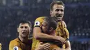 Striker Tottenham Hotspur, Harry Kane, melakukan selebrasi usai mencetak gol ke gawang Leicester City di Stadion King Power, Kamis, (18/05/2017). Harry Kane menjadi top skorer Premier League setelah mencetak 29 gol. (AP/Rui Vieira)