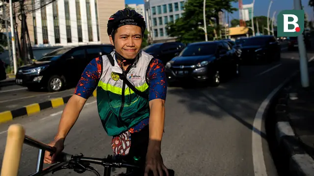 Achmad Budi Santoso: Suarakan Hak-Hak dan Kesetaraan Disabilitas Melalui Bersepeda ke Tempat Kerja