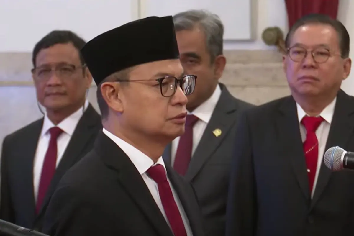 Taruna Ikrar dilantik menjadi Kepala BPOM yang baru pada Senin, 19 Agustus 2024. (Youtube Sekretariat Presiden)