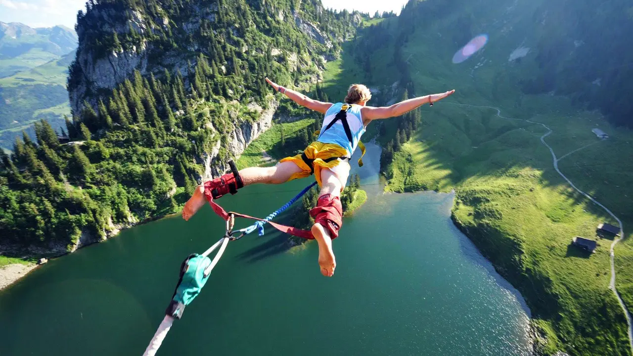 [Bintang] Adrenalin Junkie, 3 Shio Ini Gemar Hadapi Tantangan Ekstrem!