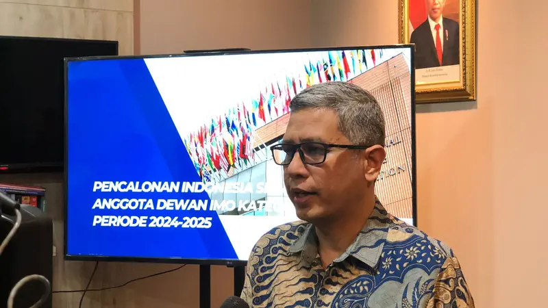 Sekretaris Direktorat Jenderal Perhubungan Laut Kemenhub Lollan Panjaitan. Indonesia kembali mencalonkan diri menjadi anggota Dewan Organisasi Maritim Internasional atau International Maritime Organization (IMO) kategori C periode 2024 – 2025.