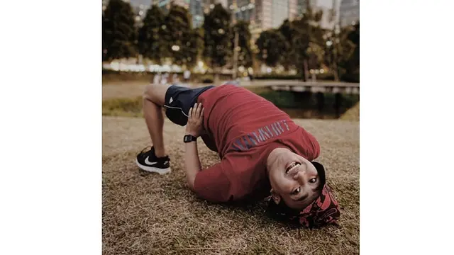 5 Gaya Kocak Arif Alfiansyah saat Berfoto, Tak Bisa Diam