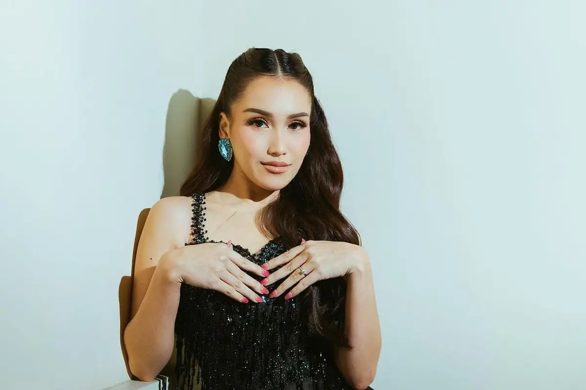 Ayu Ting Ting. (Foto: Agra Suseno dari Instagram @ayutingting92)