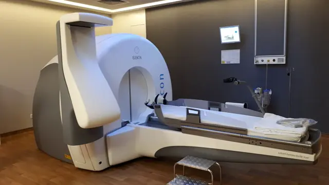 Mesin radiasi canggih untuk mengobati kanker otak, Gamma Knife (Foto: Sunway Medical Center)