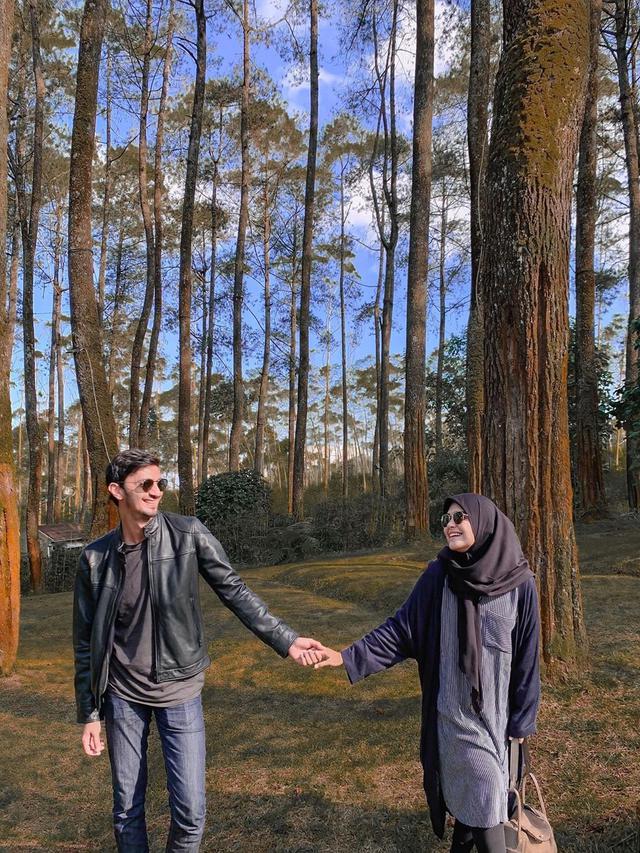 6 Momen Manis Vebby Palwinta dan Razi Bawazier Setelah Menikah, Semakin Lengket