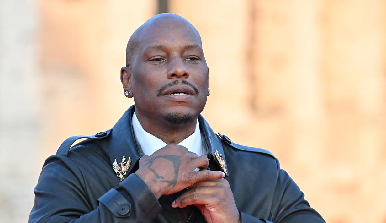 Aktor AS Tyrese Gibson tiba untuk pemutaran perdana film "Fast X", film kesepuluh dalam Fast & Furious Saga, di monumen Colosseum di Roma pada 12 Mei 2023. (AFP/Alberto Pizzoli)