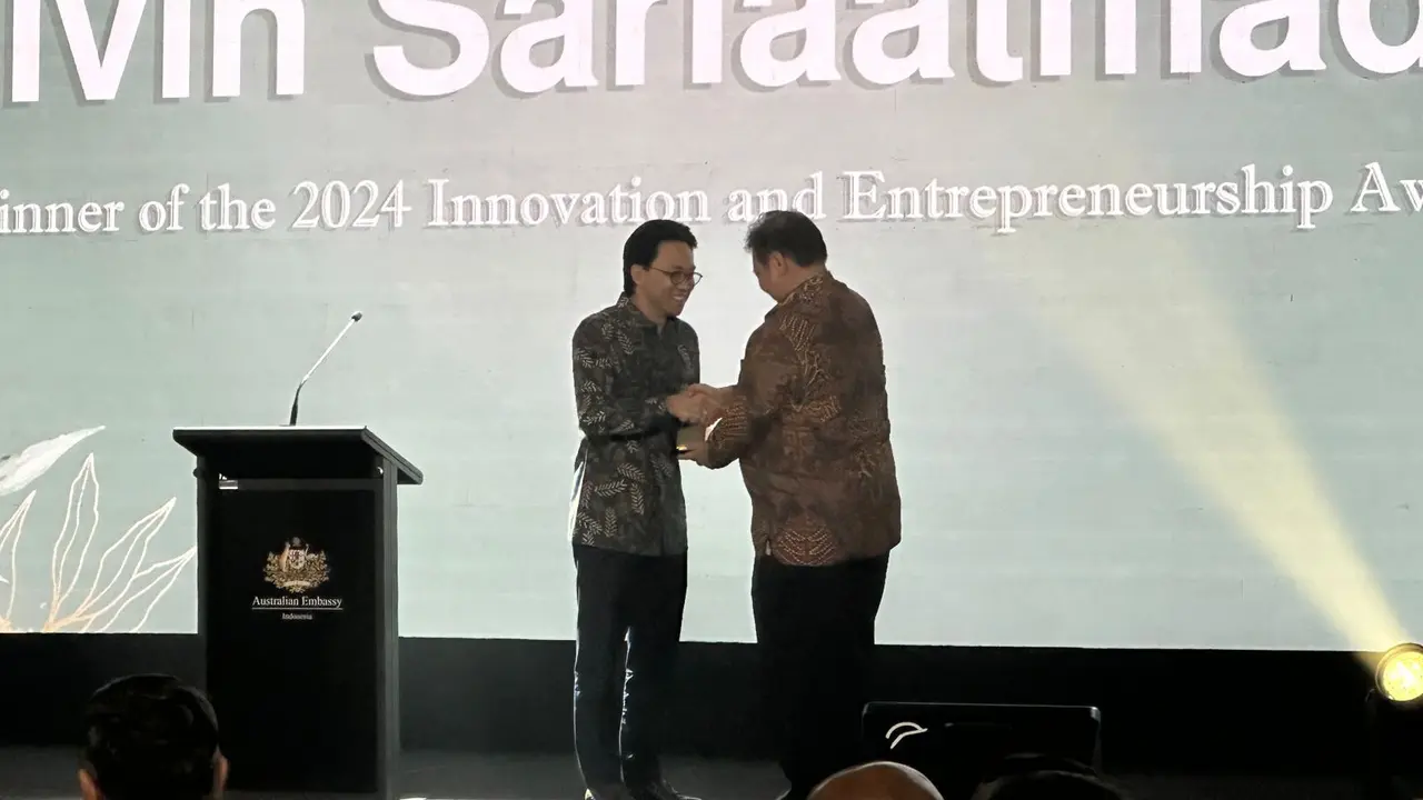 Presiden Direktur PT Elang Mahkota Teknologi Tbk (Emtek) Alvin Sariaatmadja.