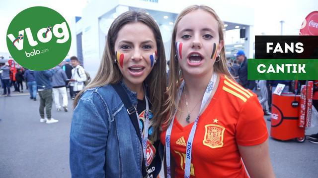 Berita video VLOG Bola.com langsung dari Saint-Petersburg di mana jurnalis KLY Sports, Oki Prabhowo, meliput semifinal Piala Dunia 2018, Prancis vs Belgia. Di Stadion, beberapa fans cantik mengucapkan salam untuk Indonesia.