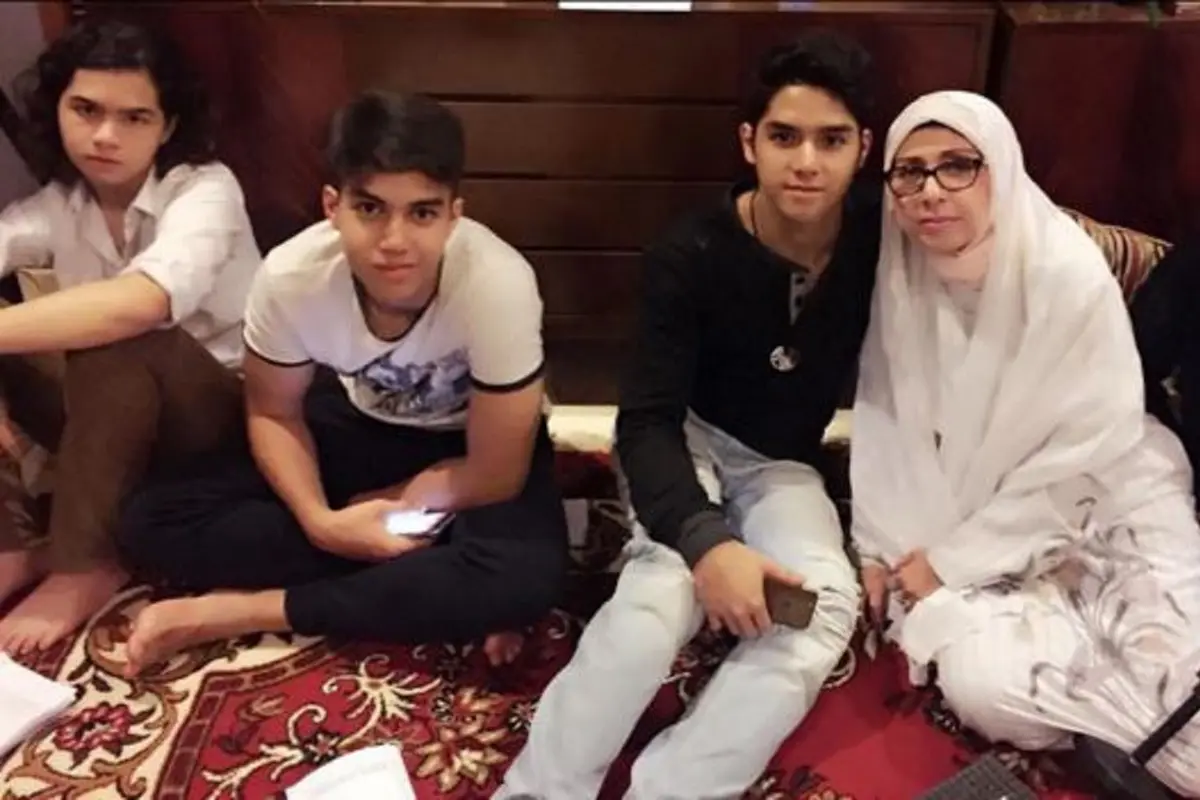Maia Estianty bersama Al, El, dan Dul