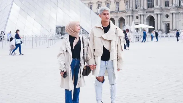 7 Potret Lesty Kejora dan Rizky Billar Liburan di Paris, Pamer Kemesraan