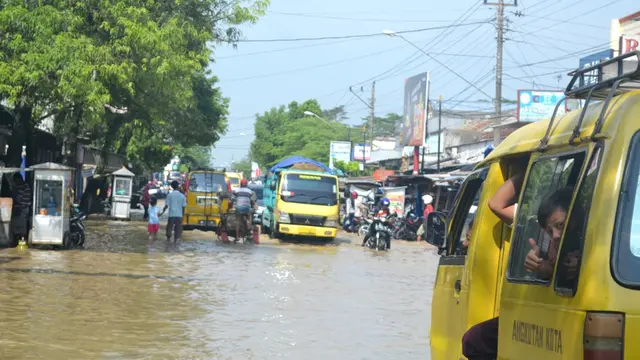 Banjir Kiriman Rendam 11 Desa di Cilacap, Ratusan Jiwa Mengungsi