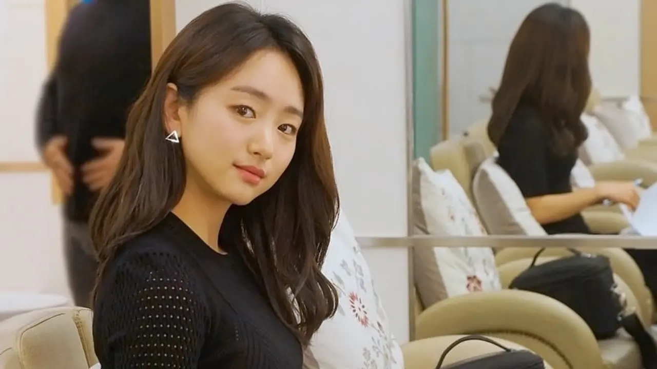 Won Jin Ah  (Soompi)