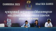 Main Press Center SEA Games 2023 terletak di dalam Morodok Techo Stadium. (Bola.com/Abdul Aziz)