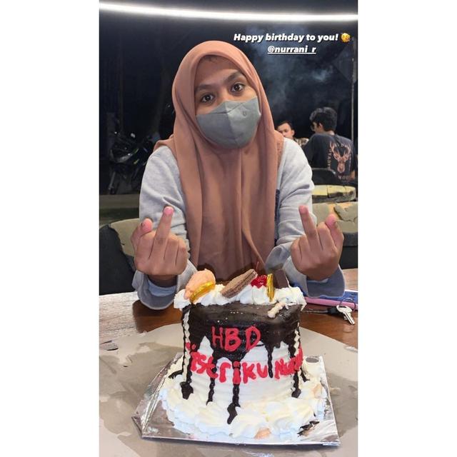 Sudah Jadi Ibu, Ini 6 Potret Terbaru Nurrani yang Pernah Ngaku Jadi 'Istri' Iqbaal