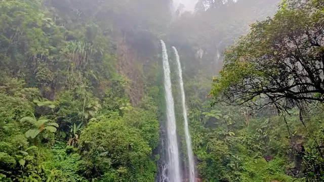 Curug Panganten Kedungbanteng.