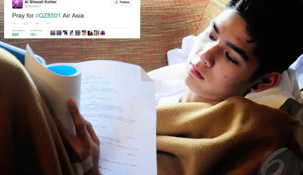 Al Ghazali juga menuliskan rasa prihatinnya lewat akun alkohler7, "Pray for #QZ8501 Air Asia". (Liputan6.com/Faizal Fanani)