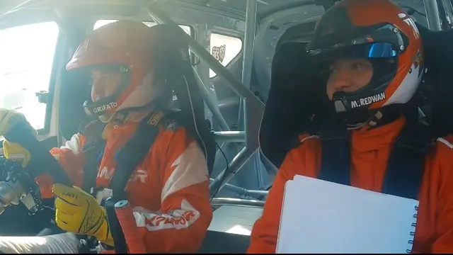 7 Momen Seru Gading Marten Jadi Navigator Rally Rifat Sungkar