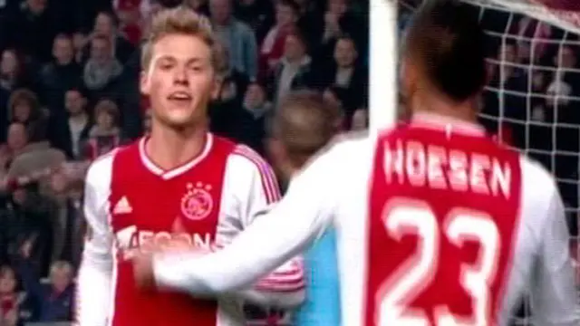 Ajax dan PSV Petik Tiga Poin