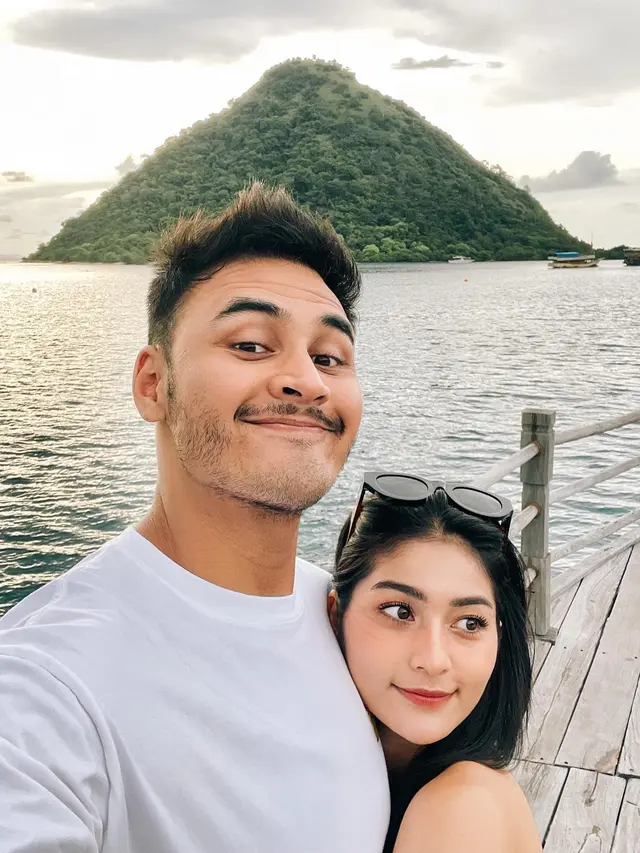 Jadi Tempat Favorit, Ini 7 Momen Liburan Debi Sagita Ke Labuan Bajo