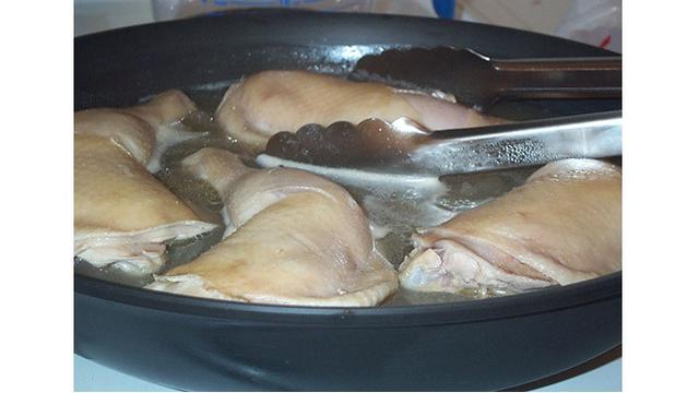 6 Potret Makanan Pernikahan Tak Sesuai Ekspektasi, Bikin Tamu Menyesal Kondangan