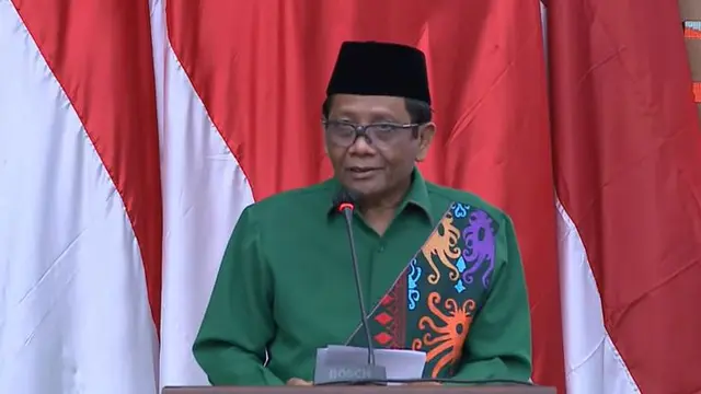 Ketua Umum Partai Demokrasi Indonesia Perjuangan (PDIP) Megawati Soekarnoputri mengumumkan Mahfud Md menjadi bakal calon wakil presiden pendamping Ganjar Pranowo.