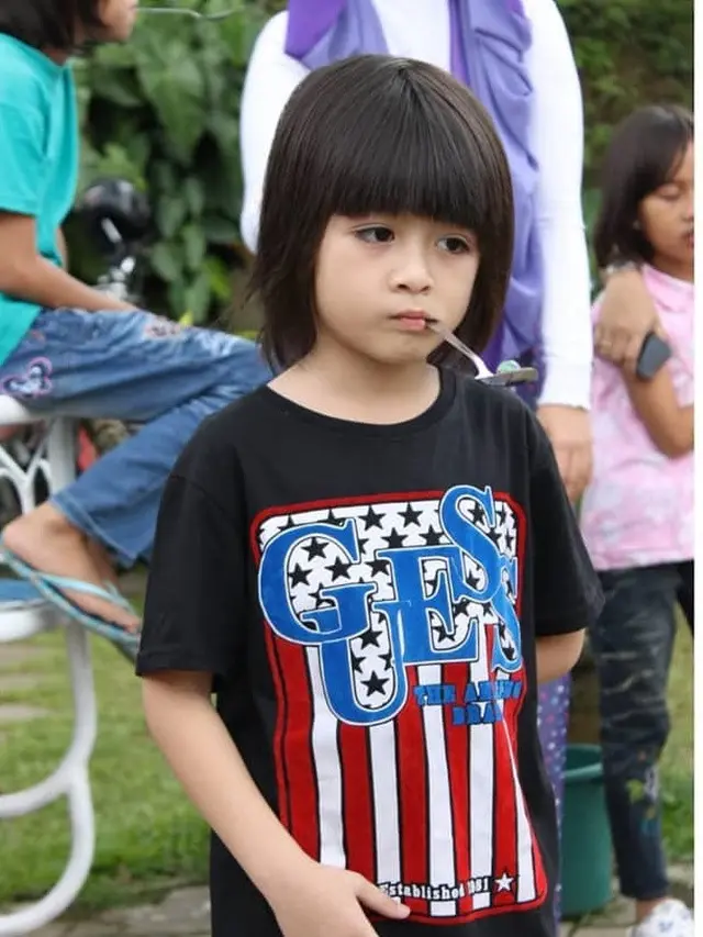 Berulang Tahun ke-14, Ini Potret Masa Kecil Rassya Hidayah 'Dari Jendela SMP'