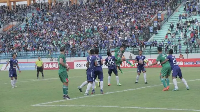 Jalannya pertandingan PSIS Semarang melawan PSMS Medan