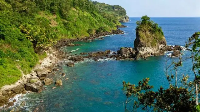 Pantai Karang Agung