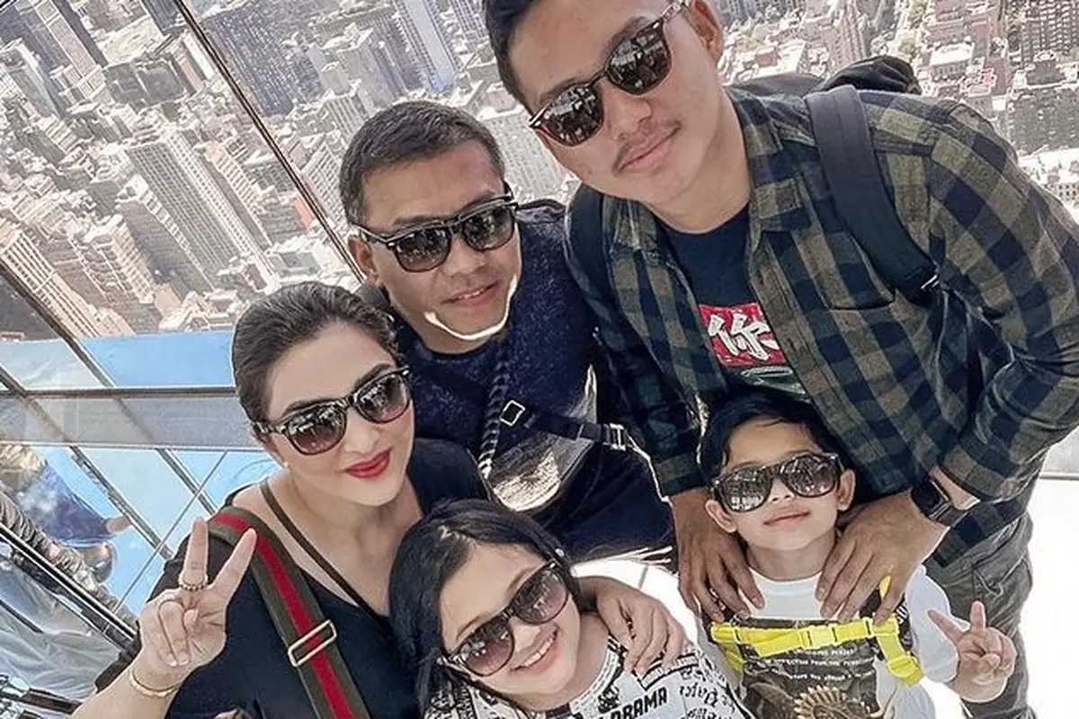 Liburan Ashanty dan Keluarga ke New York. (Foto: Instagram/ashanty_ash)