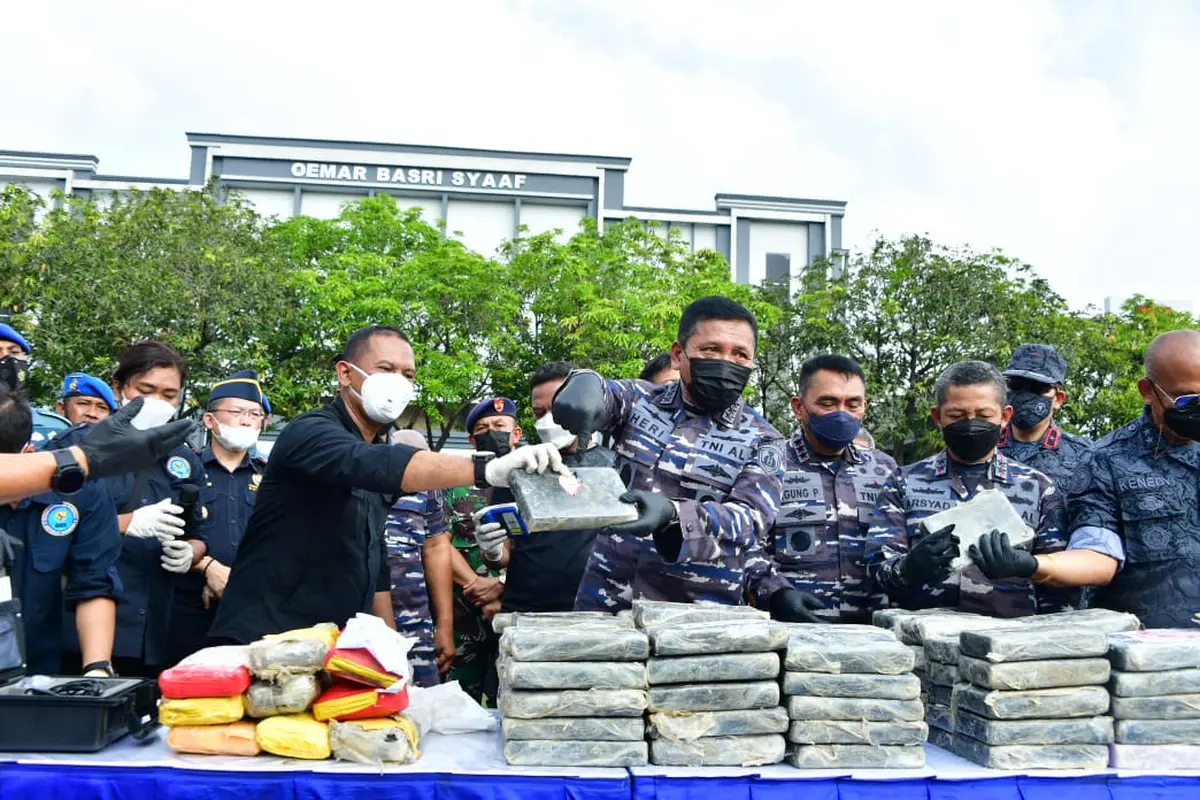 Konfrensi pers TNI AL berhasil menggagalkan penyelundupan kokain senilai R1,25 Triliun (Dokumentasi TNI AL)