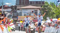 Kemegahan seribu rumah gadang di Solok Selatan mengkukuhkan Pebalap asal Venezuela Yonnatta Alejandro Monsalve menguasai etape ke 5 TDS 2017