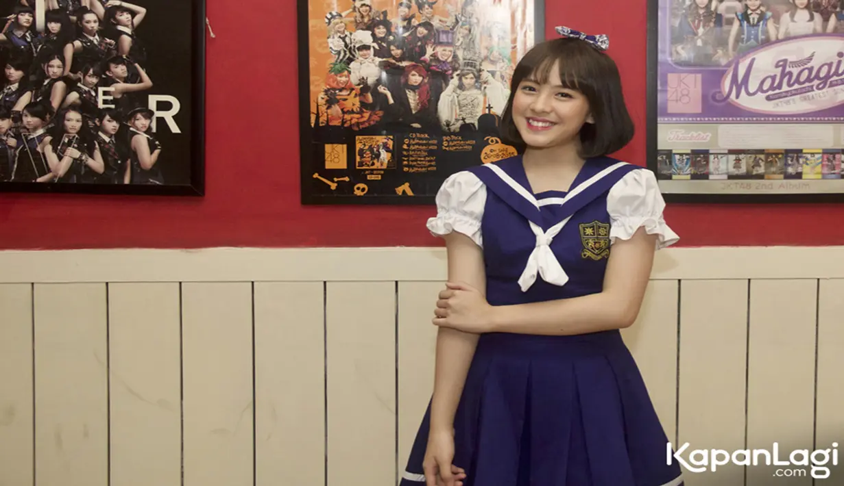 Disetiap penampilannya bersama JKT48, gadis kelahiran Bandung ini tak merubah gaya rambut pendek dan poninya. Ia justru terlihat imut dan ceria dengan kostum-kostum yang ia kenakan saat dipanggung (Kapanlagi.com/Djoko Poerwanto)