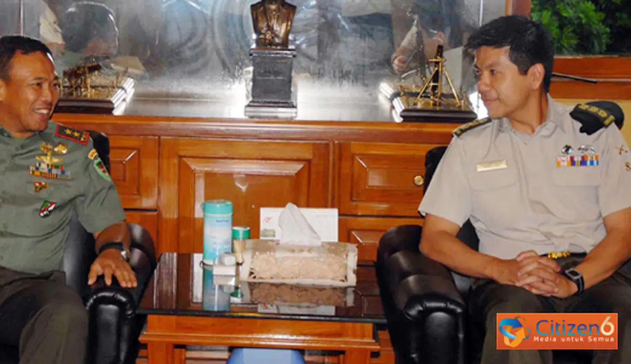 Citizen6, Bandung: kunjungan Commander 9 DIV AD Singapura ke Kodam III/Siliwangi guna mempererat jalinan hubungan, saling pengertian dan kerja sama antara kedua Angkatan Bersenjata. (Pengirim: Pendam3)