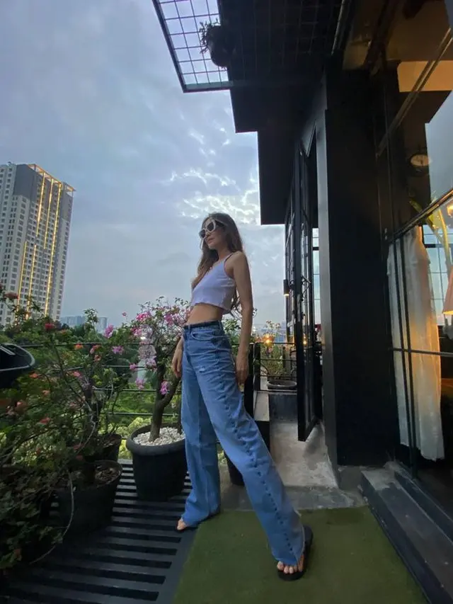 [Fimela] 6 Potret Artis Indonesia yang Dikritik Karena Punya Tubuh Kurus