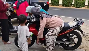 Anak Saksikan Ibu Meninggal di Atas Motor, Bagaimana Melindungi Mentalnya?