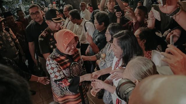 6 Momen Tri Rismaharini Kunjungi Gereja di Surabaya, Salah Satunya Bekas Lokasi Bom
