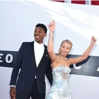 Pasangan selebriti Iggy Azalea dan Nick Young semakin melangkah ke jenjang selanjutnya. Rapper cantik dan kekasihnya ini sedang dalam masa persiapan hari pernikahan mereka.  (AFP/Bintang.com)