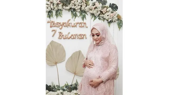 7 Potret Perjalanan Kehamilan Anak Ketiga Mama Lita, Penuh Memori Indah