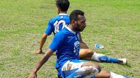 Patrich Wanggai dalam sesi latihan Persib, Senin (18/12/2017). (Bola.com/Erwin Snaz)
