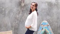 Bermata Abu-Abu, Anak Marissa Nasution Bikin Gemas