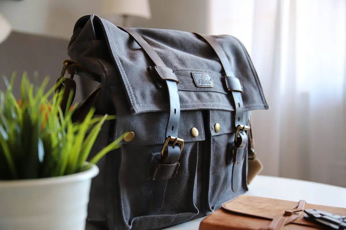[Fimela] Tas