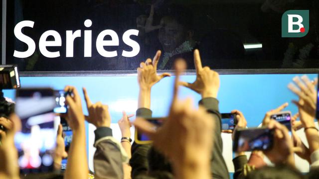 Foto: Melihat Sambutan Meriah saat Skuad Timnas Indonesia U-22 Tiba di Bandara Soekarno Hatta