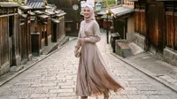 8 Jenis Kain Gamis Lebaran yang Tidak Mudah Bau, Bikin Nyaman Dipakai Seharian
