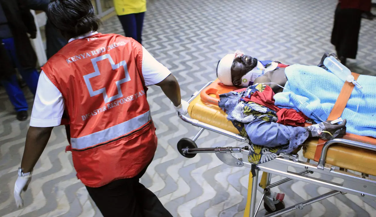 Menurut laporan Al Jazeera, bom tersebut menargetkan sebuah toko makanan dan restoran di pinggir jalan kawasan Eastleigh (REUTERS / Noor Khamis).