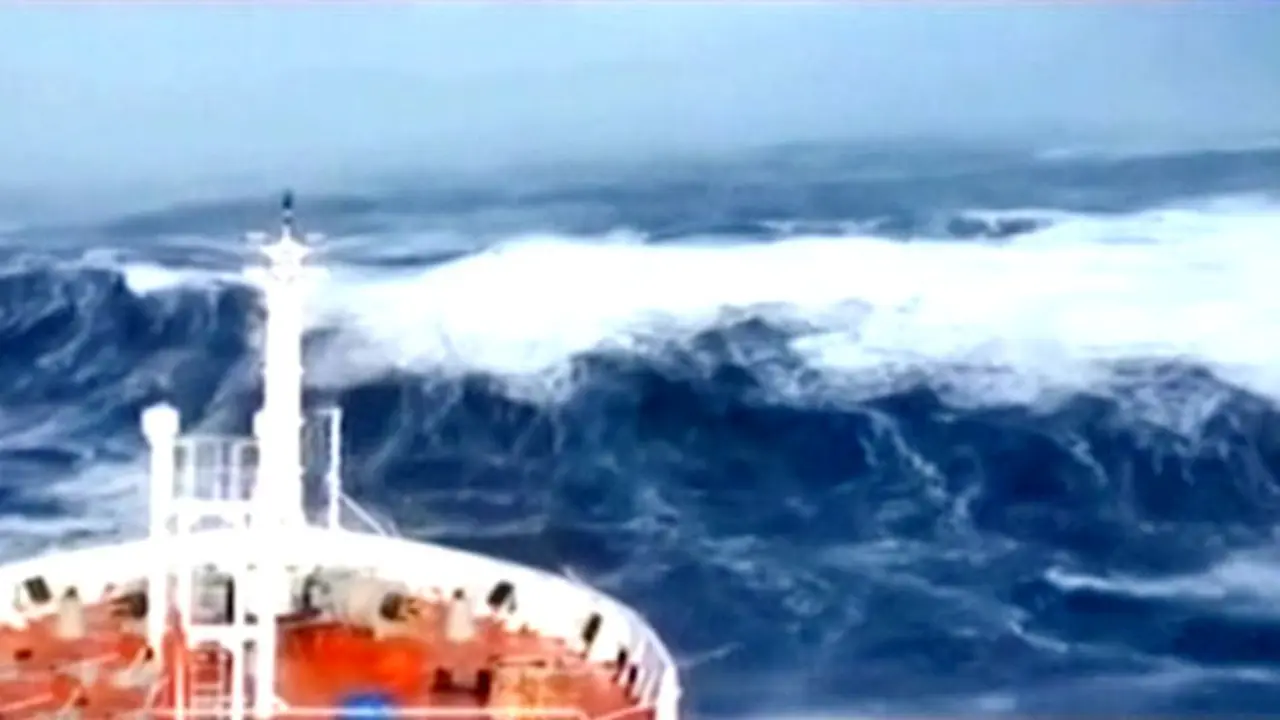GANASNYA LAUT SAMUDERA HINDIA