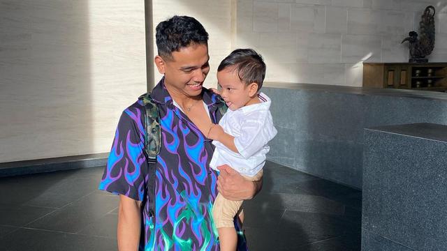 Fadly Faisal  dan Gala Sky