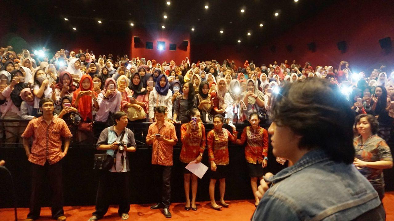 Acara Theater Visit Surat Cinta Untuk Starla. (ScreenPlay Films)