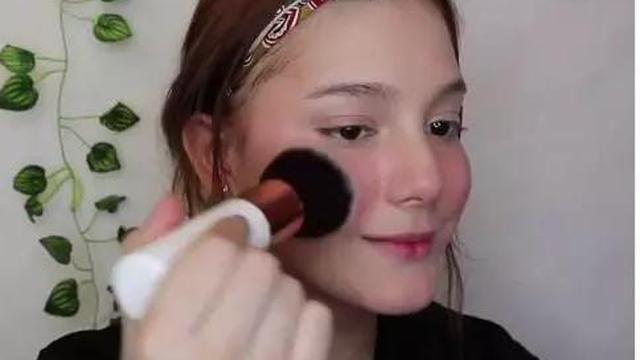 Tutorial Makeup Natural ala Yasmine Ow. (instagram/@yxsmine)