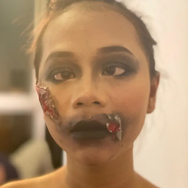 6 Potret Cimoy Montok Ikut Lathi Challenge, Makeupnya Ngeri