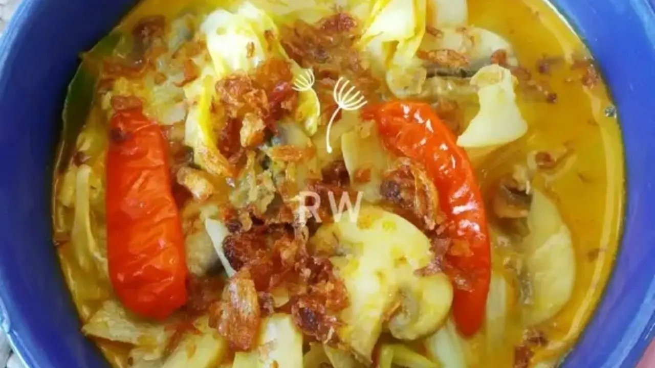 Resep gulai jamur kancing. (dok. Cookpad @makanapahariini)